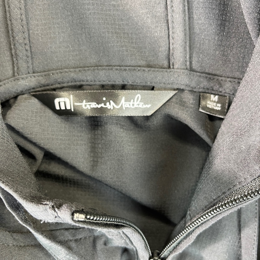 Travis Mathew Black Golf Performance Full Zip Hooded Jacket Men M Las Vegas - Picture 3 of 8